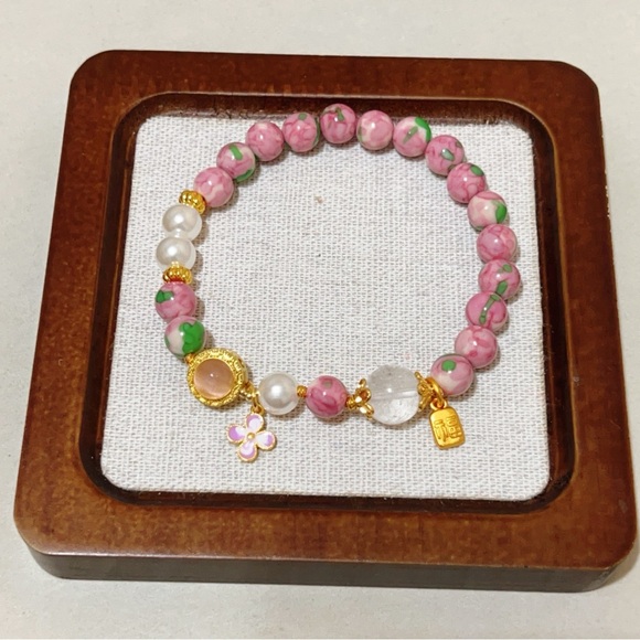 Handmade bracelets - Picture 3 of 5